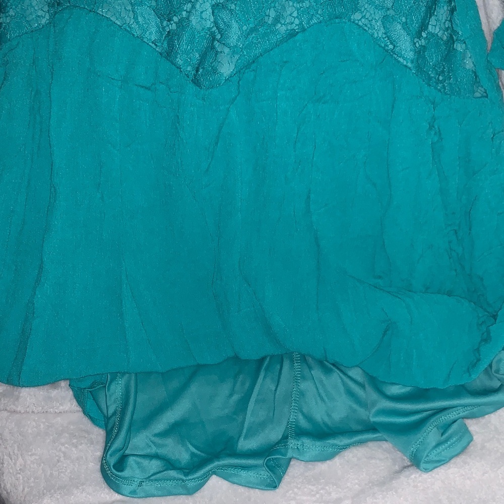 Chic Teal Lace Overlay Dress - Picture 6 of 7